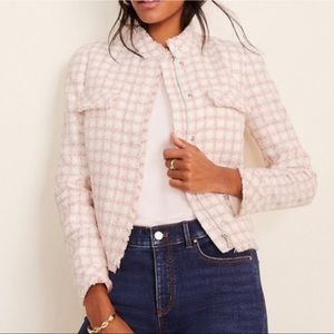EUC Ann Taylor Pink Tweed Blazer Size 2